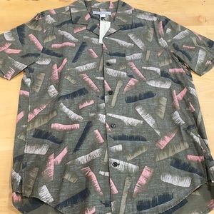 NWT Men’s OUTERKNOWN short sleeve button-down